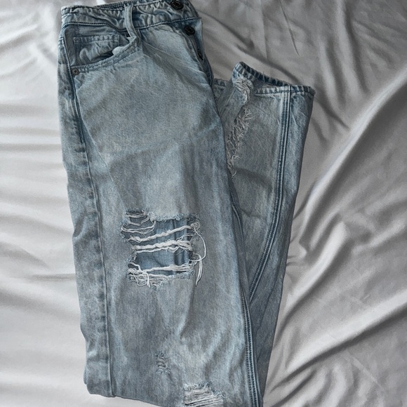 Jeans - Picture 3 of 4